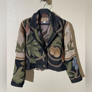 Elegant Floral Tapestry Blazer